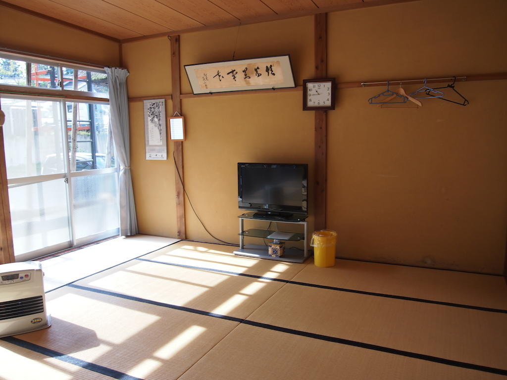 Shukubo Kanbayashi Katsukane Tsuruoka Rom bilde